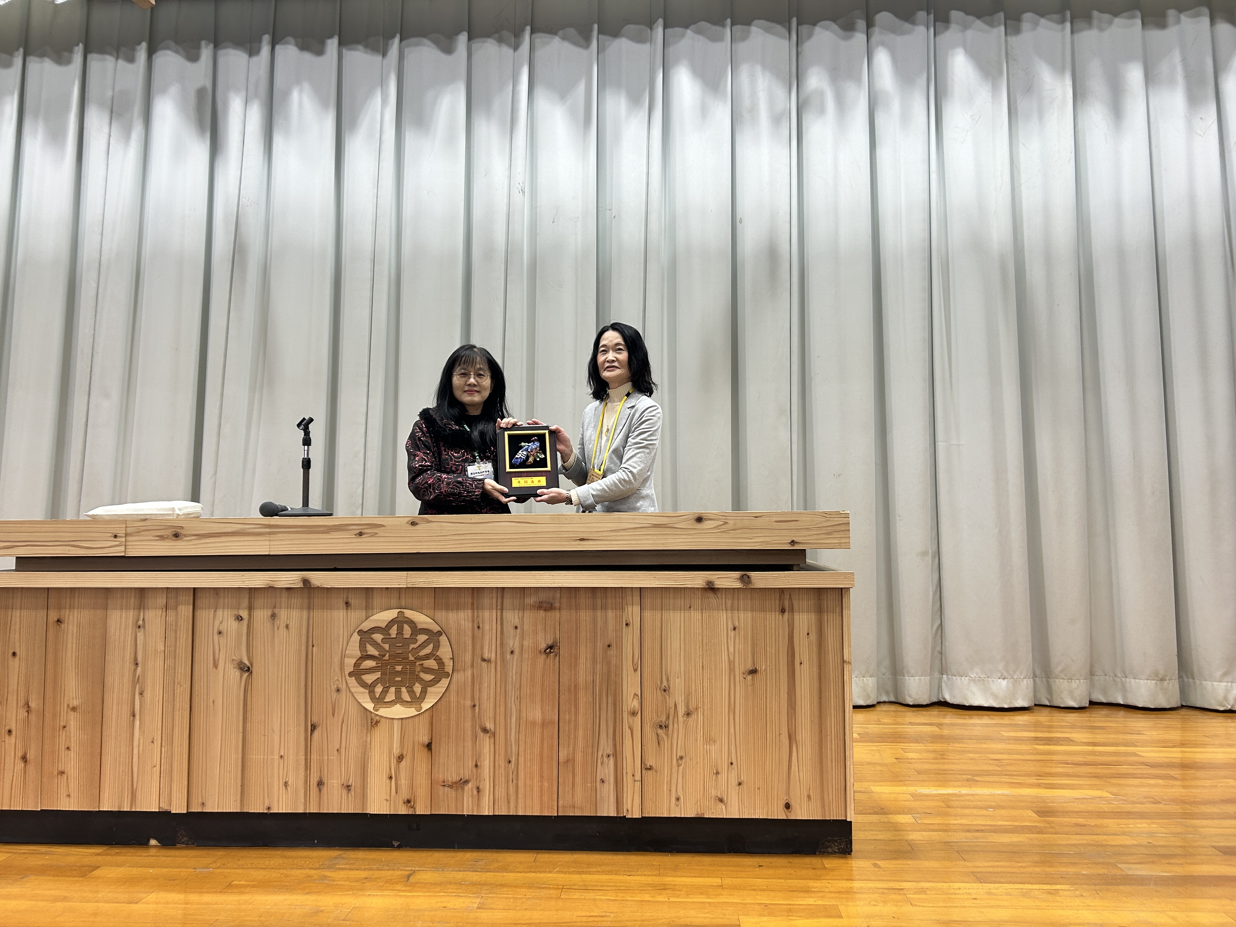 20251210_004518011_iOS